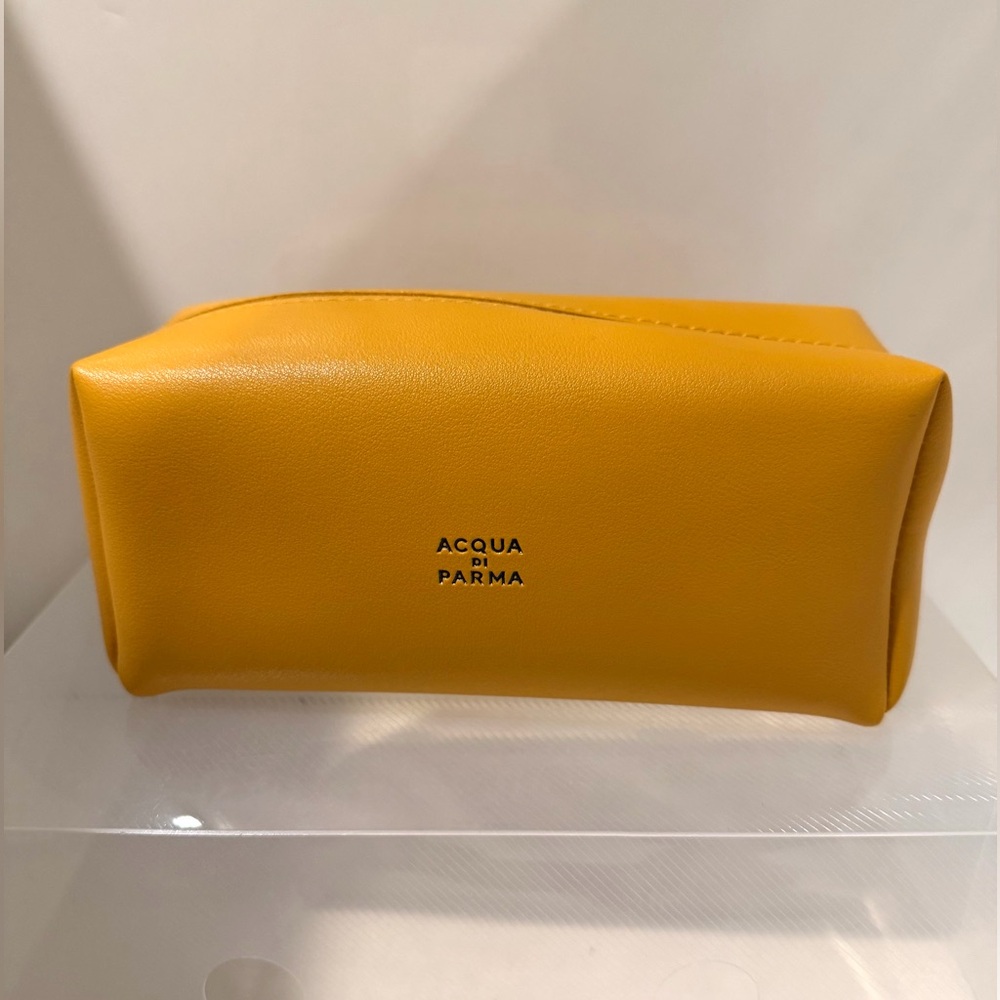 Acqua Di Parma Mustard Yellow Cosmetic Bag (BUNDLE ME)
Great for a Bachelorette